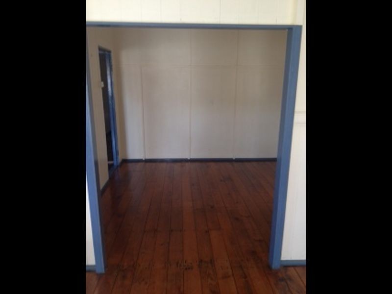 94 Barclay Street, Bundamba QLD 4304