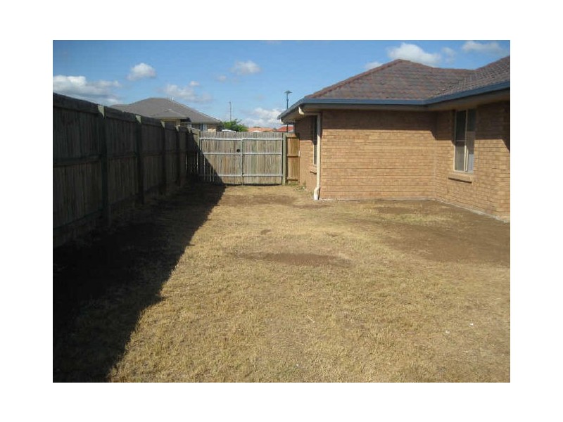 10 Glengarry Street, Raceview QLD 4305