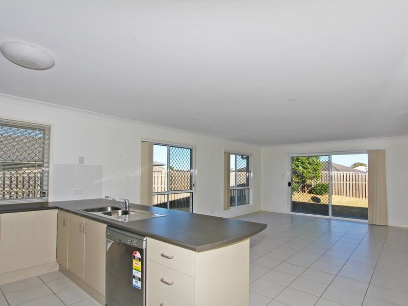 30 Nixon Drive, North Booval QLD 4304