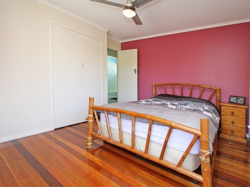 18 Flinders Drive, Leichhardt QLD 4305
