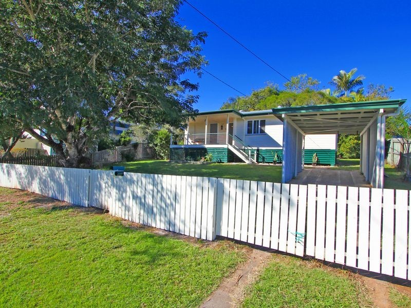 18 Flinders Drive, Leichhardt QLD 4305
