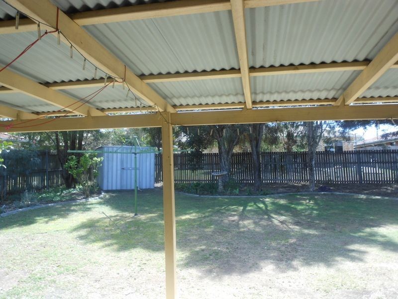 8 Bangalow Crescent, Raceview QLD 4305