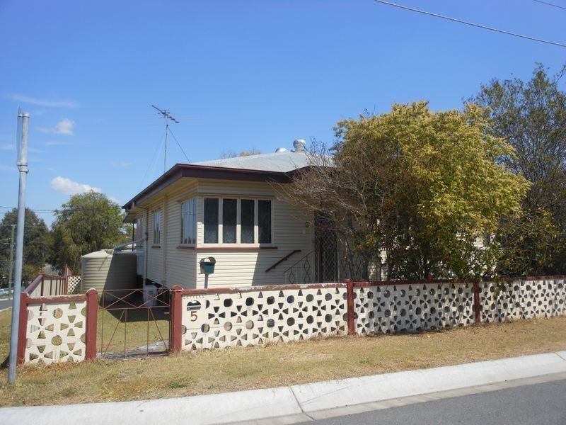 5 Churchill Street, Churchill QLD 4305