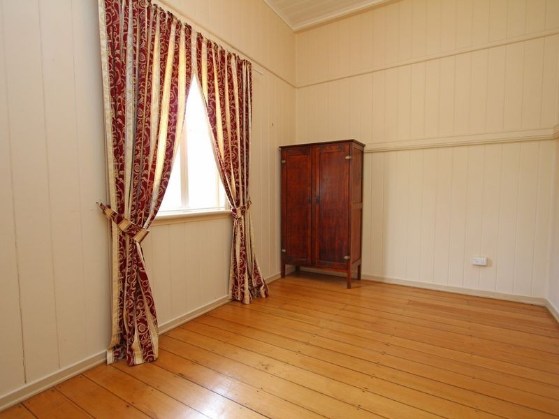 256 Blackwall Rd, Chuwar QLD 4306