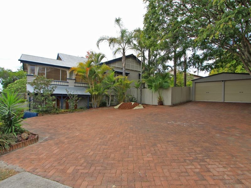 3 Brisbane Road, Newtown QLD 4305
