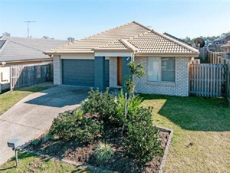 8 Julia street, Brassall QLD 4305
