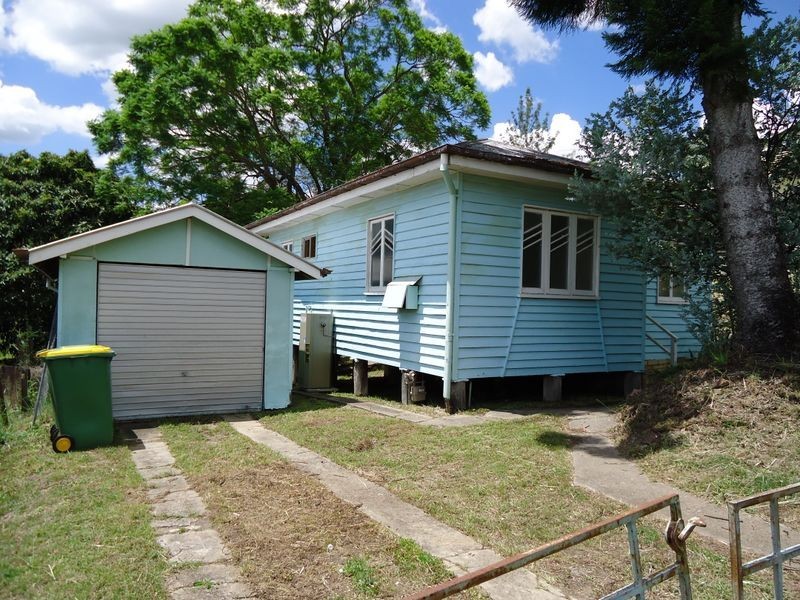 22 Clay Street, West Ipswich QLD 4305