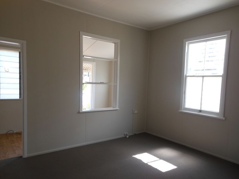 4 Eastwood Street, North Ipswich QLD 4305