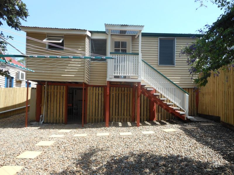 4 Eastwood Street, North Ipswich QLD 4305