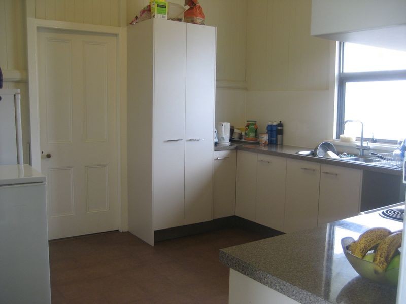 3 Cothill Street, Silkstone QLD 4304