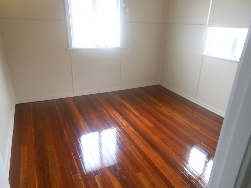 2 Perrett Street, Bundamba QLD 4304