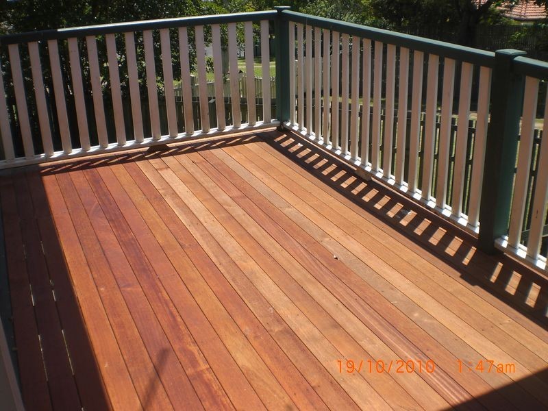 8 Poole Street, Leichhardt QLD 4305