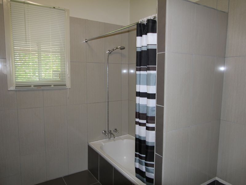 12 Lindsay Street, Bundamba QLD 4304