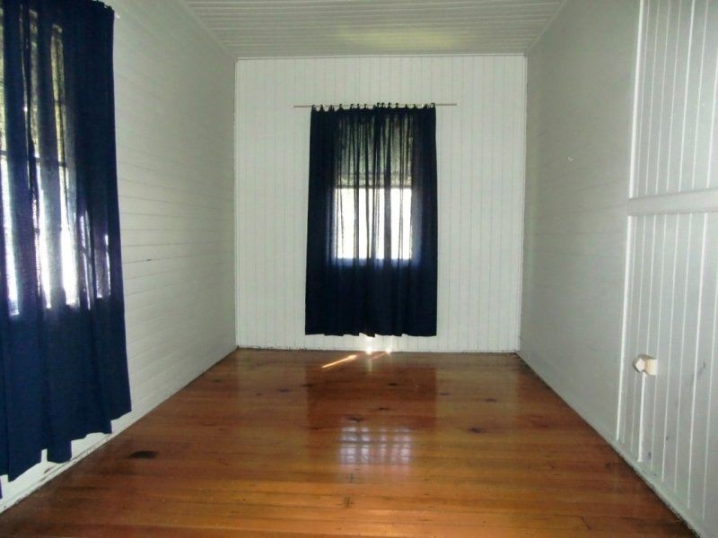 20 River Road, Bundamba QLD 4304