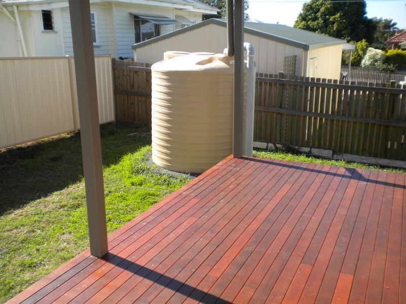 38 George Street, Silkstone QLD 4304