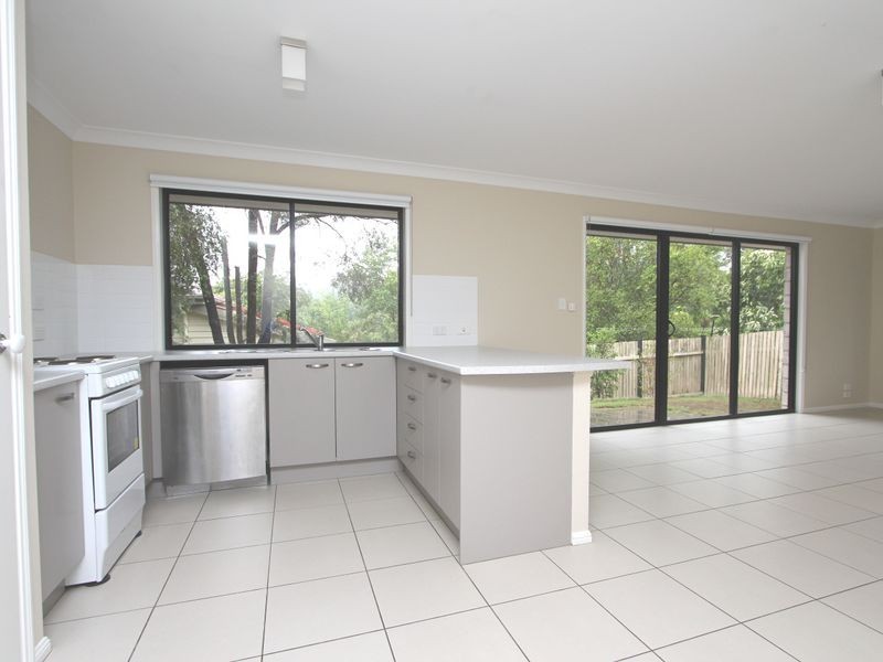 9a Stephenson Street, Sadliers Crossing QLD 4305