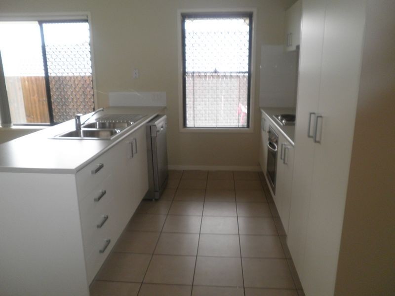 11 Rhiannon Drive, Flinders View QLD 4305