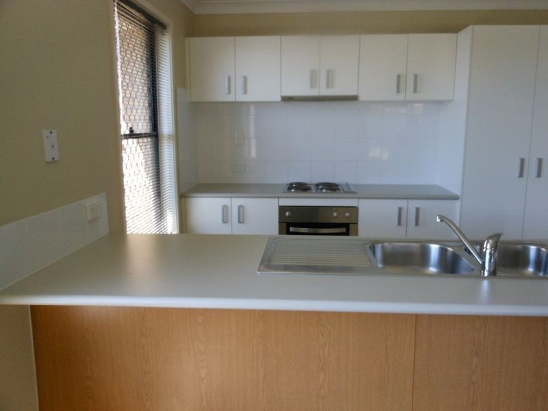 11 Rhiannon Drive, Flinders View QLD 4305
