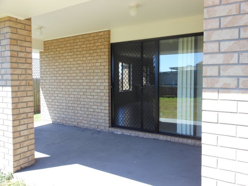 11 Rhiannon Drive, Flinders View QLD 4305