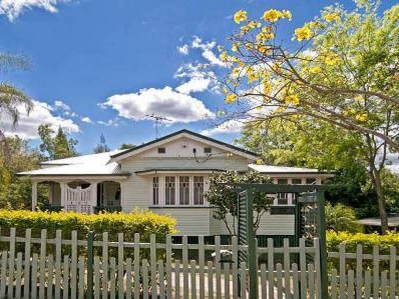 14 Salisbury Road, Ipswich QLD 4305