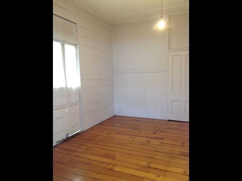 1/27 Pine Street, North Ipswich QLD 4305