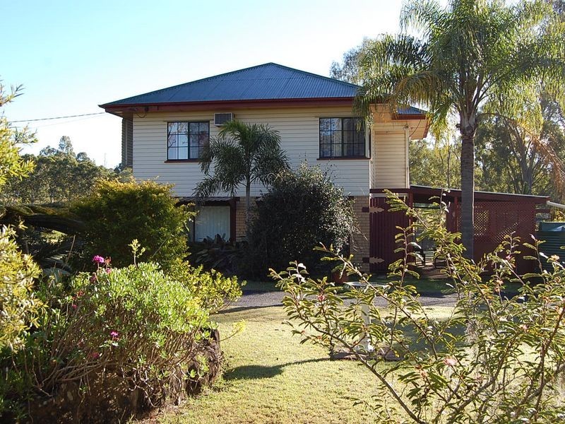 25 Brisbane Valley Highway, Blacksoil QLD 4306