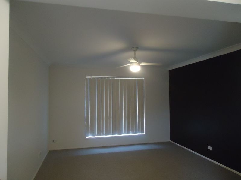 6 Wattle Crescent, Raceview QLD 4305