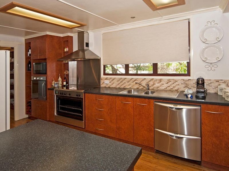 85 Brisbane Road, Newtown QLD 4305