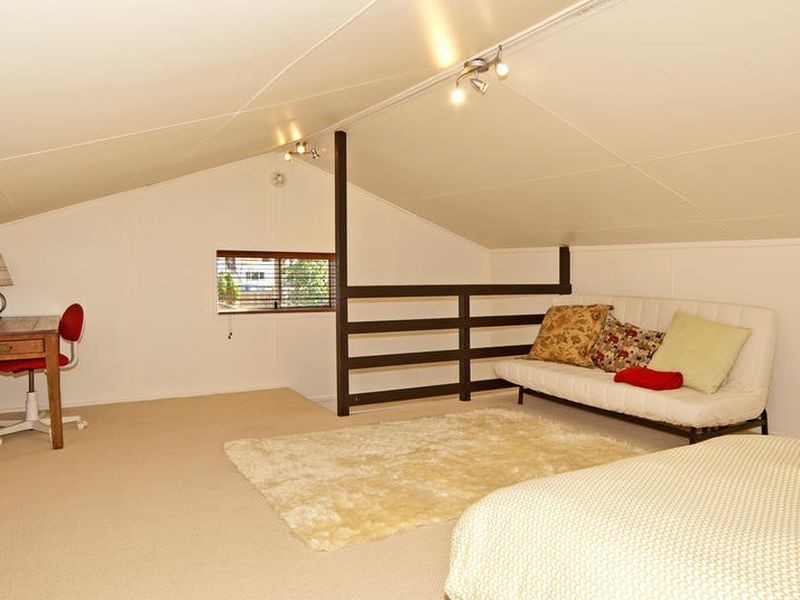 85 Brisbane Road, Newtown QLD 4305