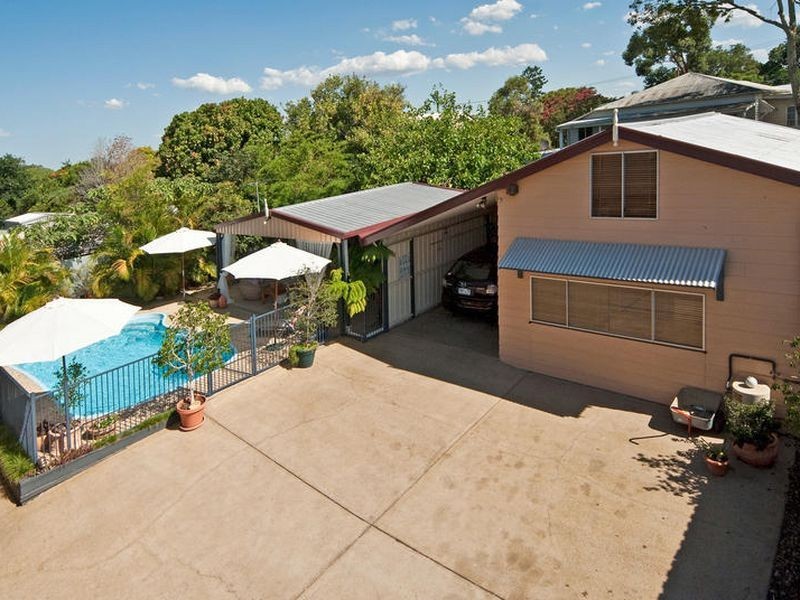 85 Brisbane Road, Newtown QLD 4305