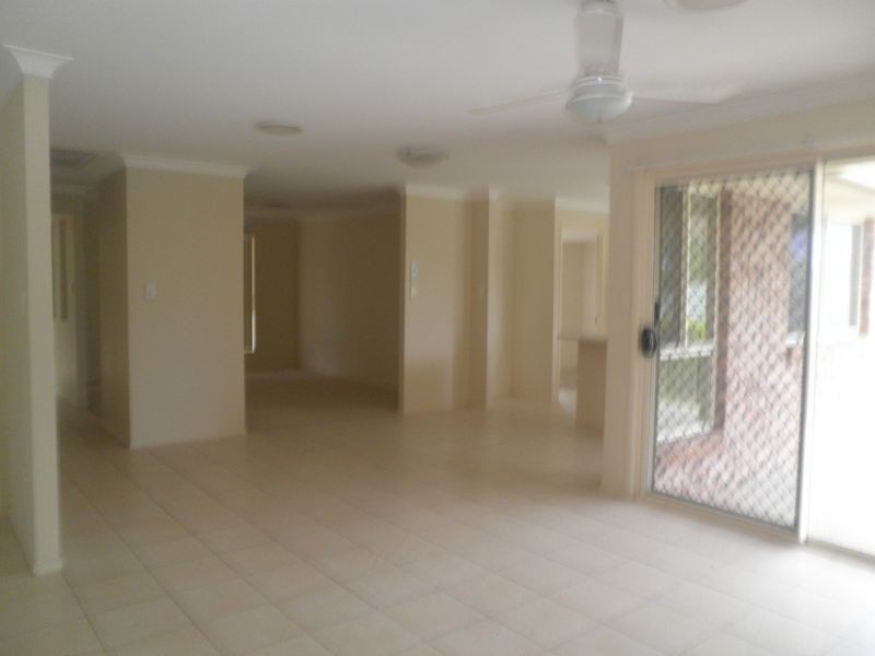 36 Sandalwood Drive, Yamanto QLD 4305