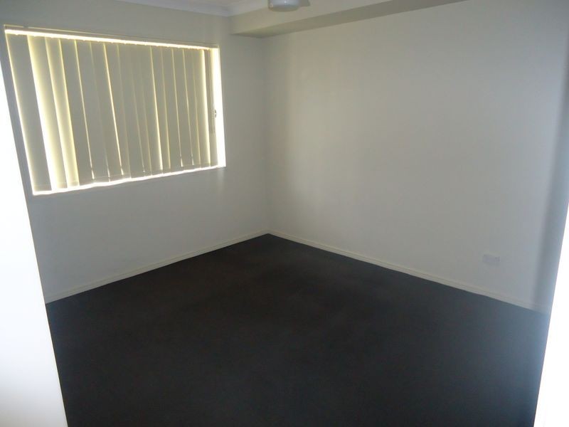 83 High Street, Blackstone QLD 4304