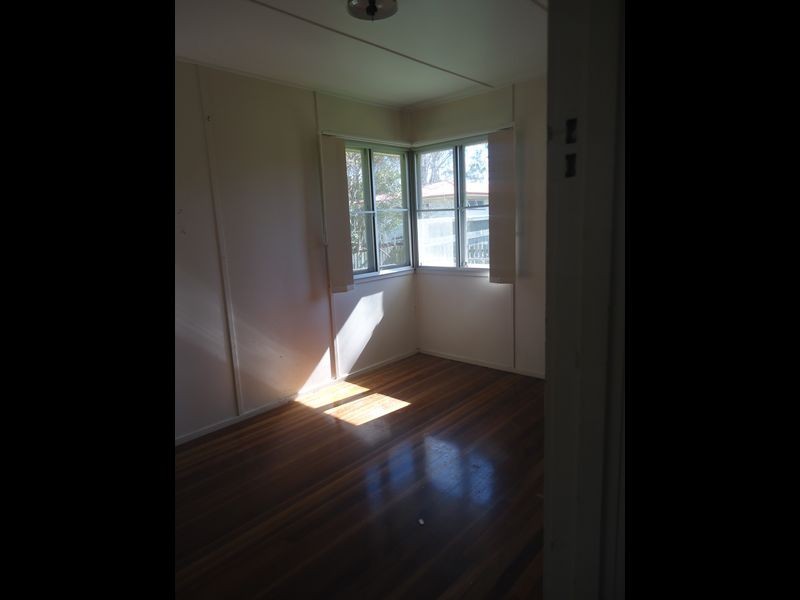 19 Coverack Street, Leichhardt QLD 4305