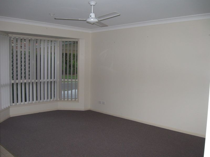 4 Dakota Place, Brassall QLD 4305