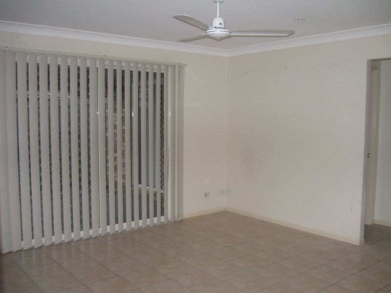 4 Dakota Place, Brassall QLD 4305