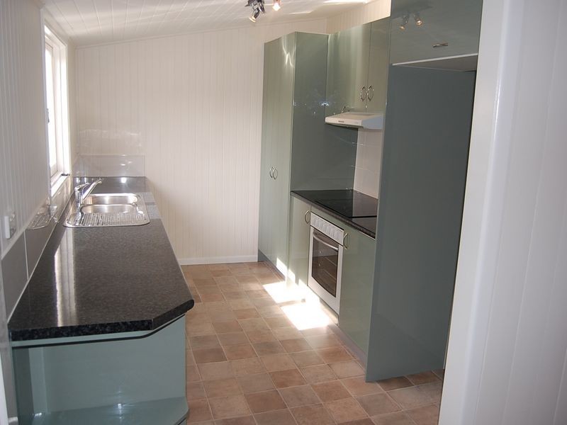 18 Teape Street, Silkstone QLD 4304