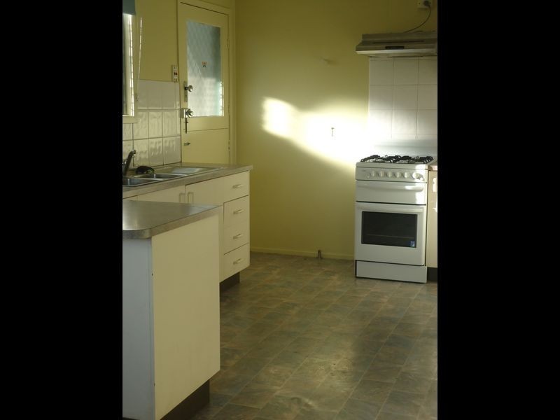 14 Fellette Street, Leichhardt QLD 4305