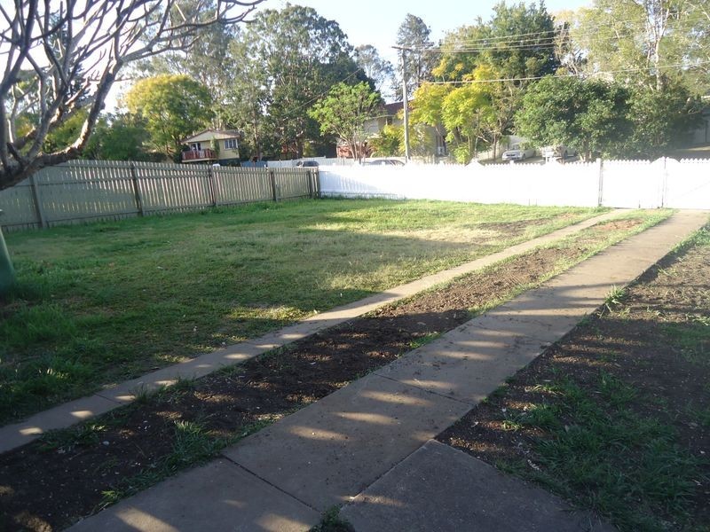 14 Fellette Street, Leichhardt QLD 4305