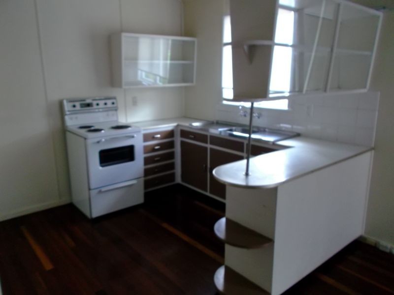 11 Ashgrove Street, Coalfalls QLD 4305