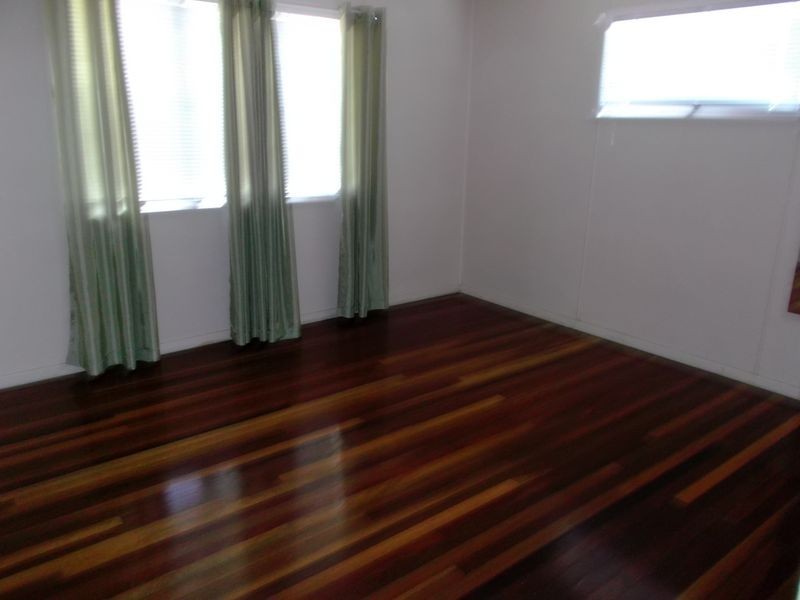 11 Ashgrove Street, Coalfalls QLD 4305