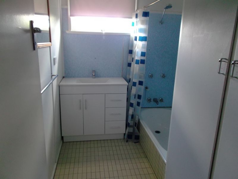 11 Ashgrove Street, Coalfalls QLD 4305