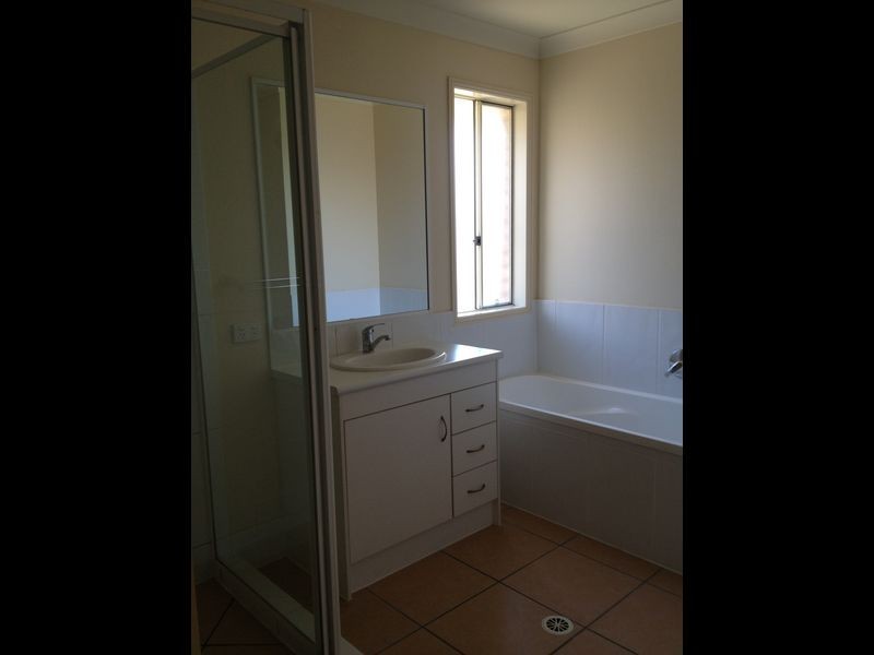 112 Anna Drive, Raceview QLD 4305