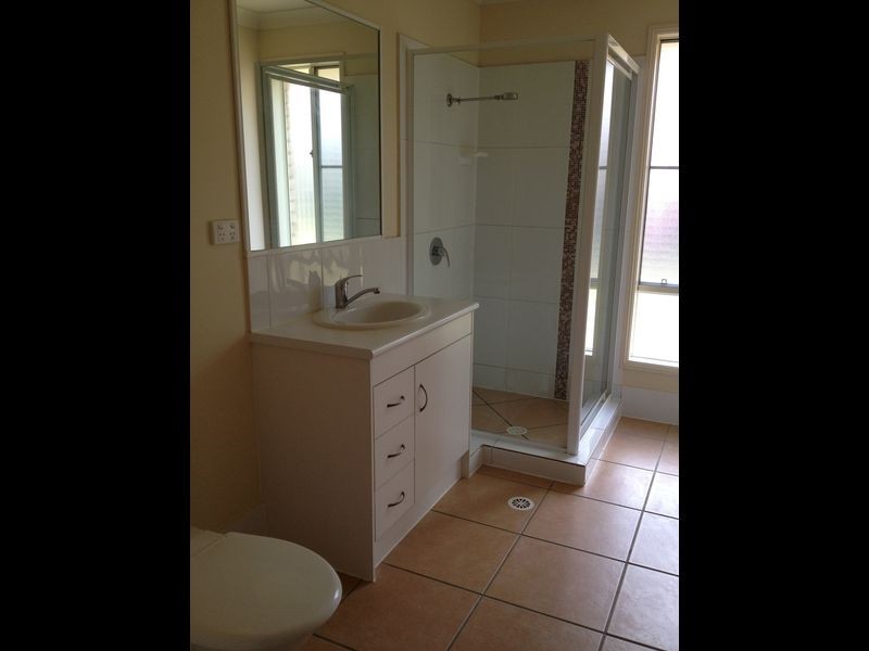 112 Anna Drive, Raceview QLD 4305