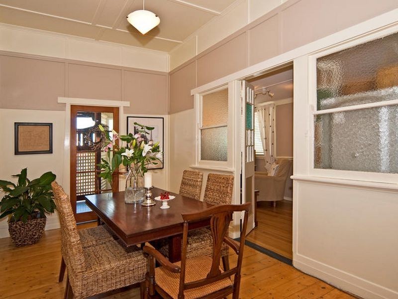85 Brisbane Road, Newtown QLD 4305