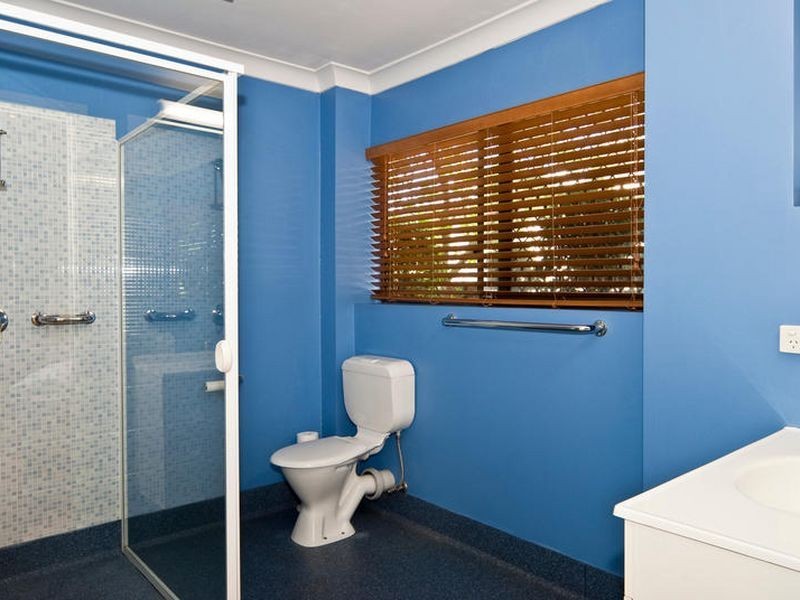 85 Brisbane Road, Newtown QLD 4305