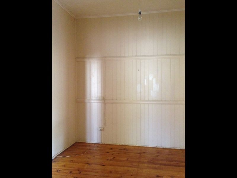11 King Street, Dinmore QLD 4303