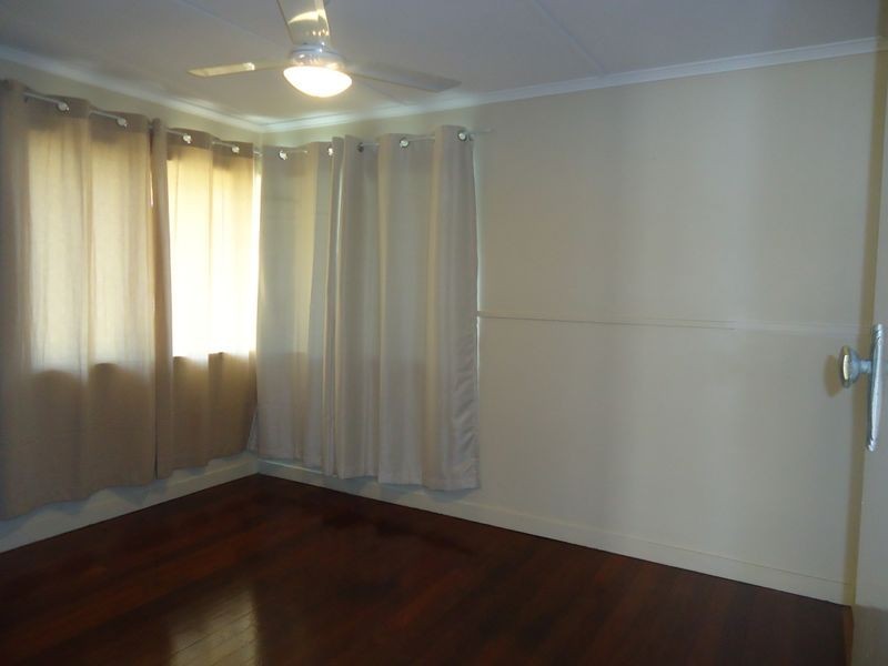 9 Baillieston Street, Leichhardt QLD 4305