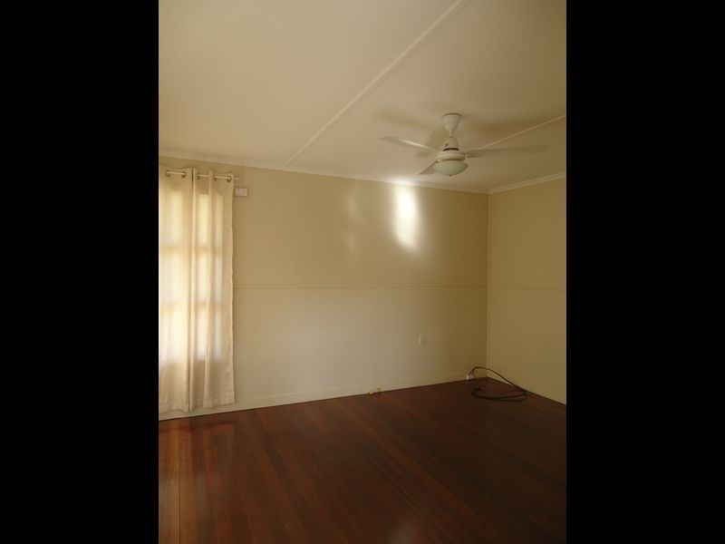 9 Baillieston Street, Leichhardt QLD 4305