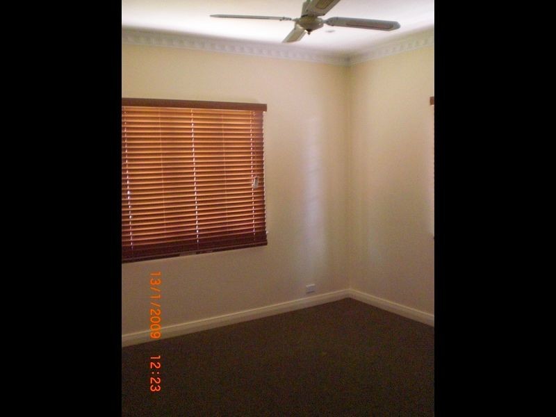 2 George Lane, Newtown QLD 4305