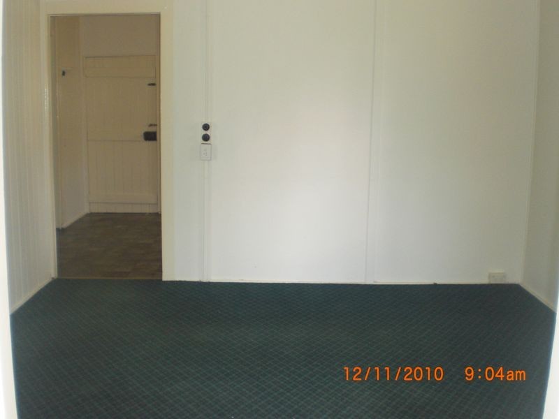 3 Shine Street, One Mile QLD 4305